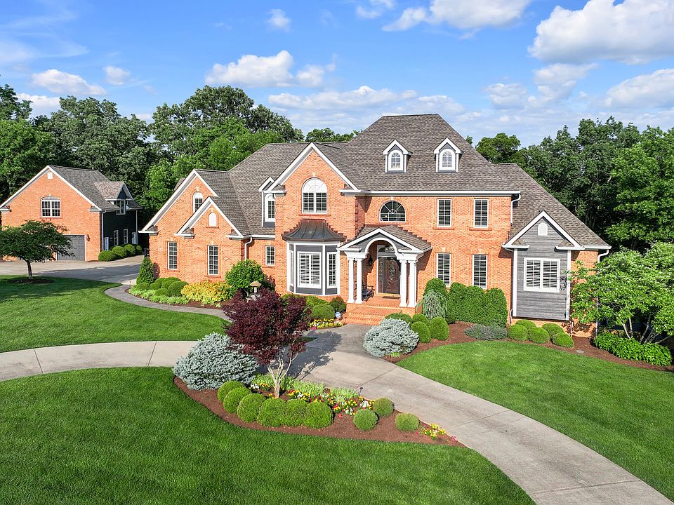 1st image of 315 Whispering Brook Dr