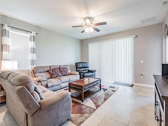 4th image of 33067 Windelstraw Dr