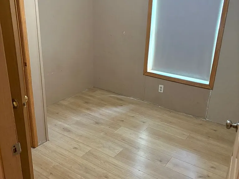 300 Hickory St — Photo 24