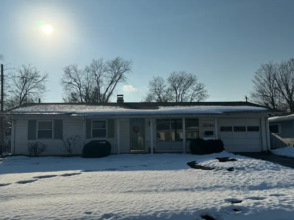 2742 Desoto Way, Columbus, IN 47203