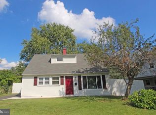 572 Carlisle Dr, Morrisville, PA 19067