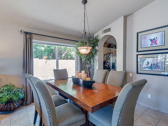4th image of 1353 E Brentrup Dr