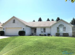 7427 Country Meadow Ct, Sylvania, OH