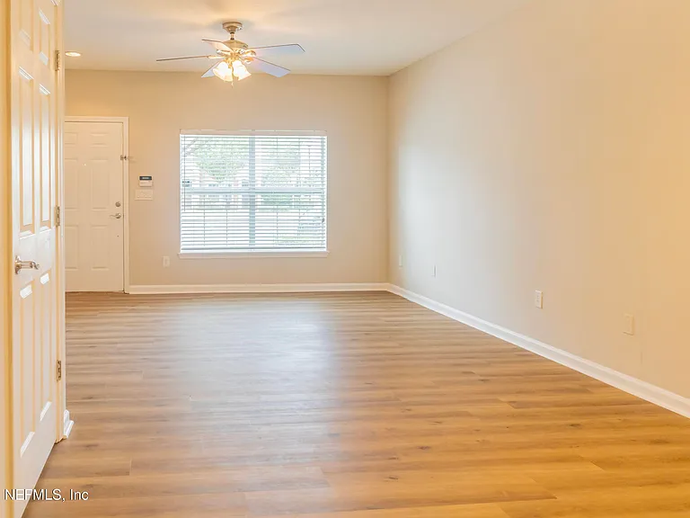 8144 Summerside Cir — Photo 5
