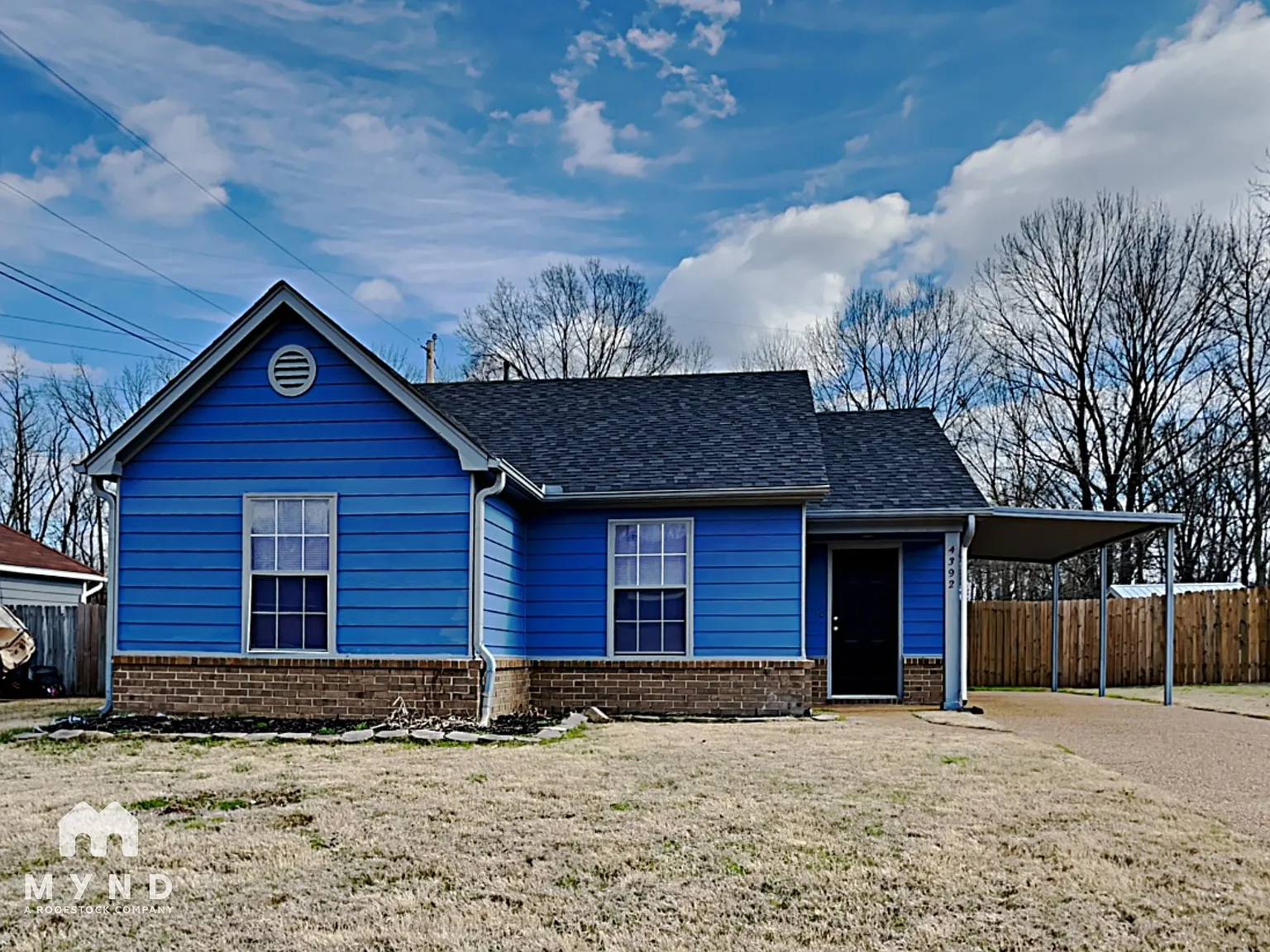 3 bed, 2.0 bath, 1076 sqft, $1,405 — Photo 1