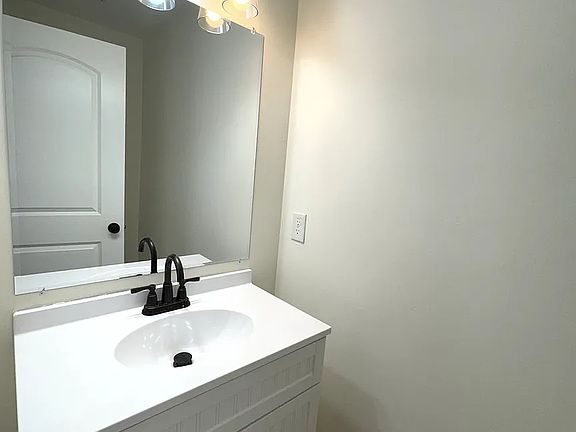 5th image of 1202 McDonald St #B