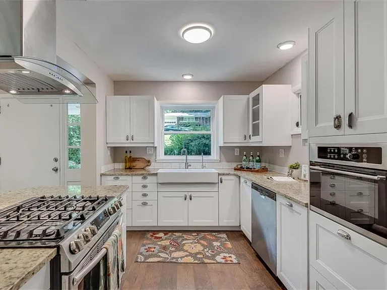 2774 Overlook Dr NE — Photo 10