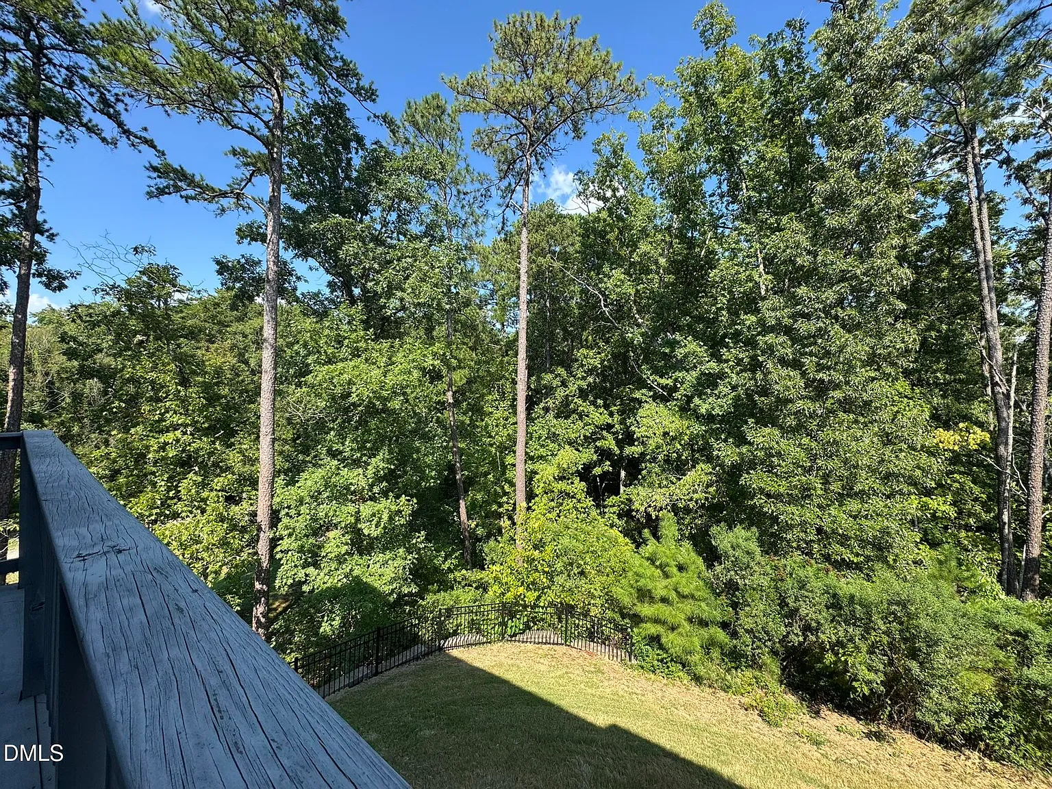 4 bed, 3.5 bath, 2500 sqft, $2,375 — Photo 4