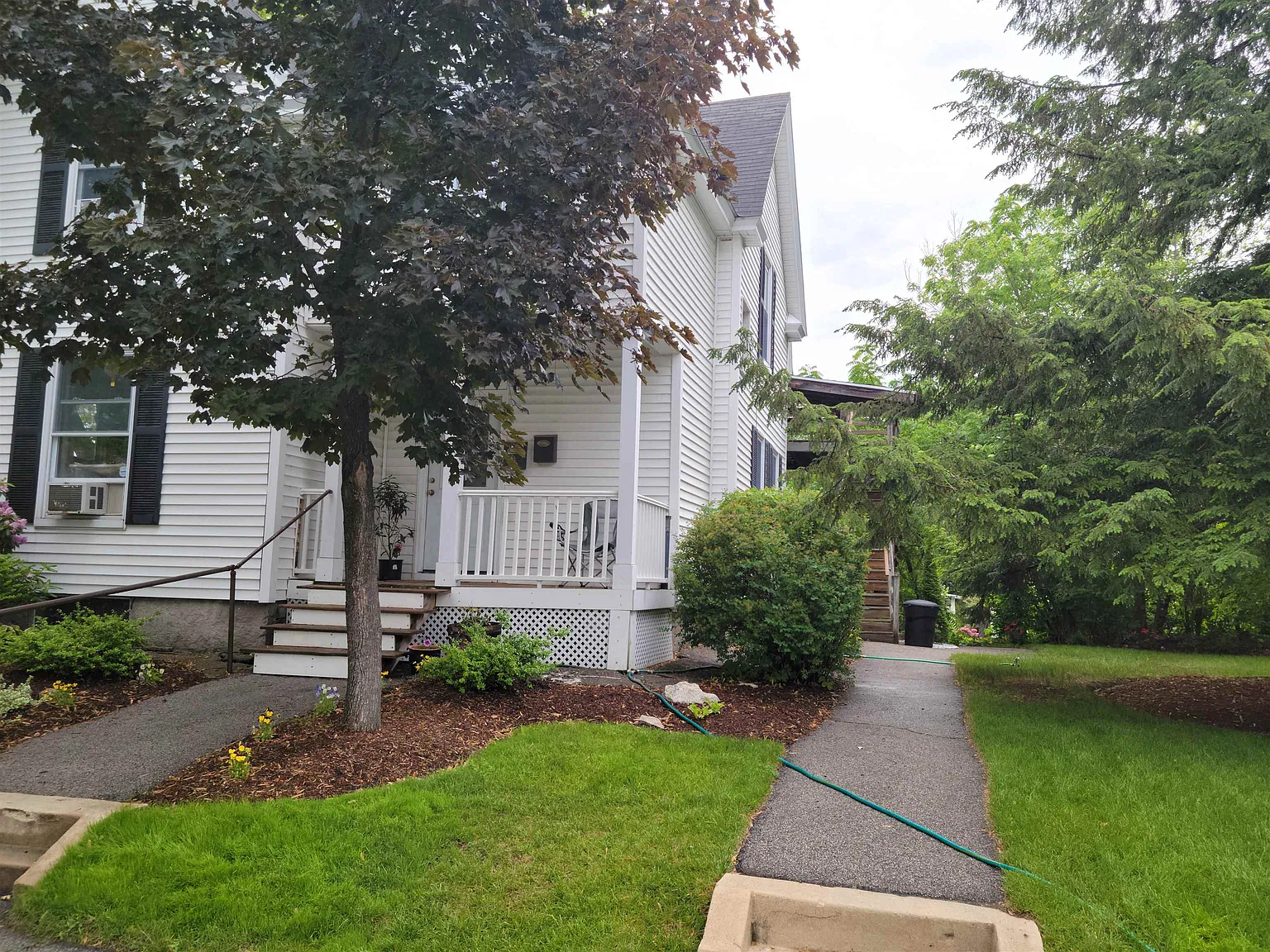 3 bed, 1.0 bath, 1000 sqft, $2,175 — Photo 4