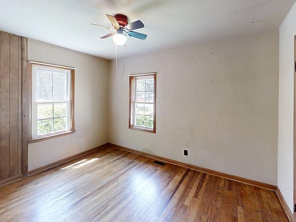 5th image of 2123 Cass Ave