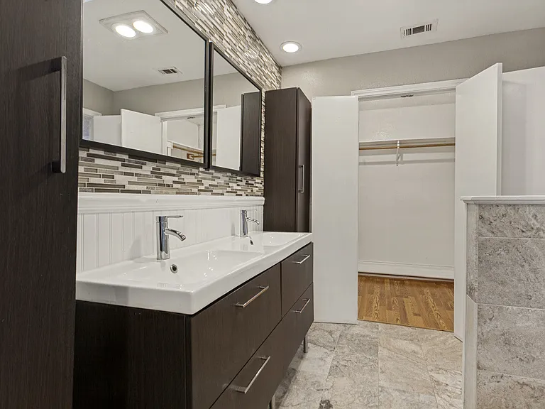 13238 Carthage Ln — Photo 19