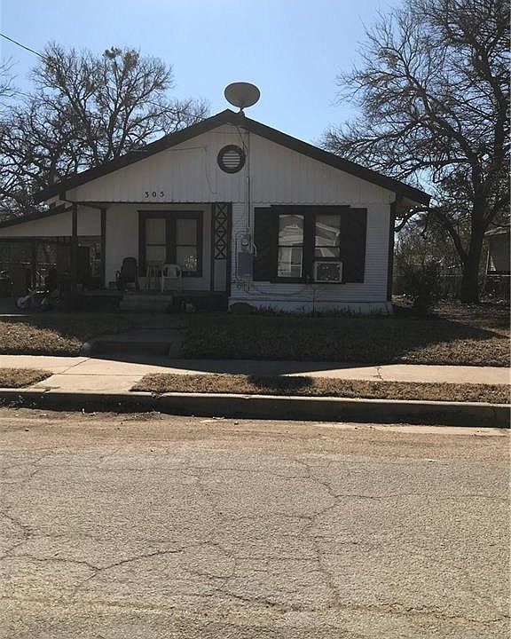 2nd image of 305 NW 14th St