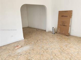 271 NW 54th St #201, Miami, FL 33127