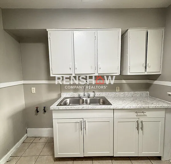 1065 Larry Ln — Photo 9
