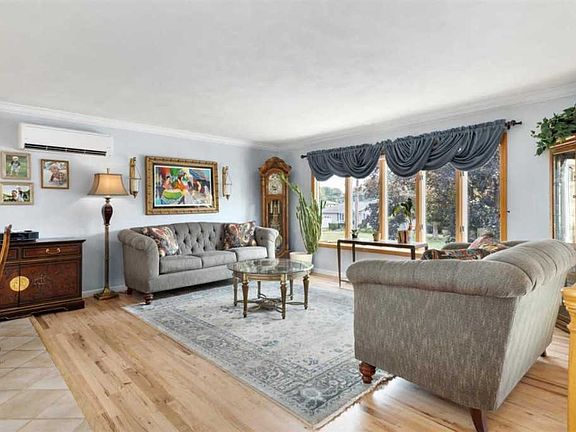 4th image of 21 Katherine St