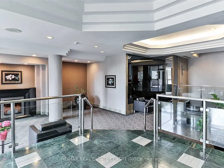 4450 Tucana Ct #103 — Photo 23