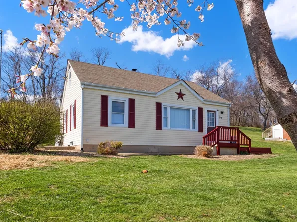 93 Orchard Rd, Staunton, VA 24401
