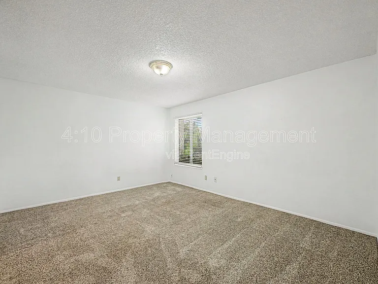1927 E Hampton Ave #256 — Photo 16