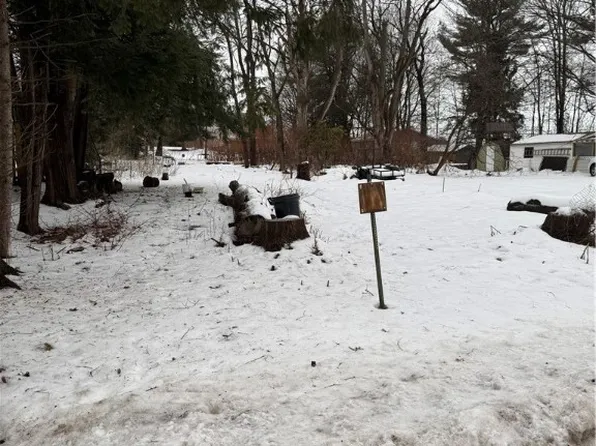 Elmcrest Ave, Lakewood, NY 14750