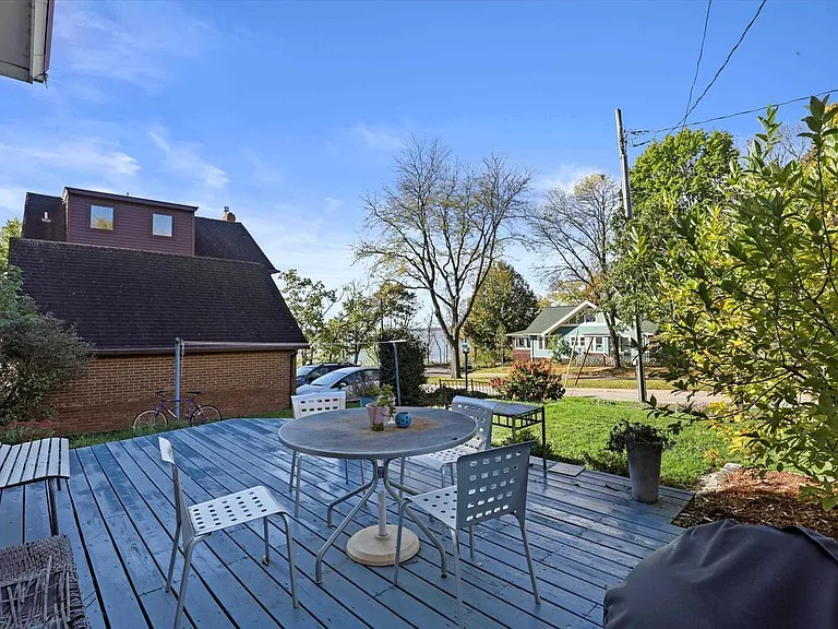 Deck