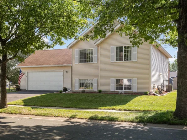 201 13th St, Farmington, MN 55024