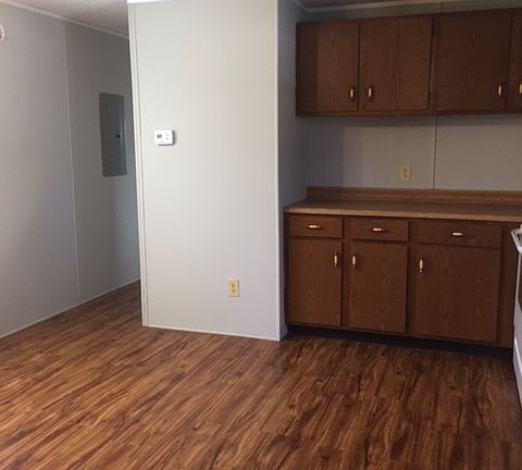 5th image of 112 Woodbridge St