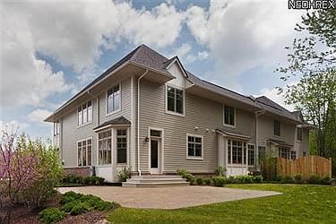 5th image of 110 Ashbourne Dr #6