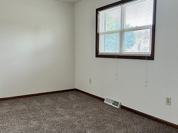 5th image of 5623 Ryewyck Dr #27