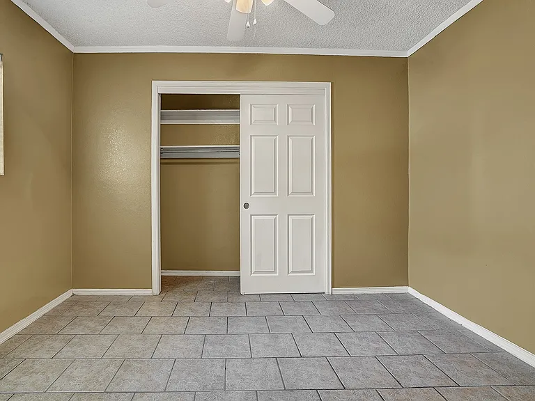 San Jose Apartments — Photo 11