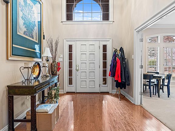 3rd image of 420 Goode Ln