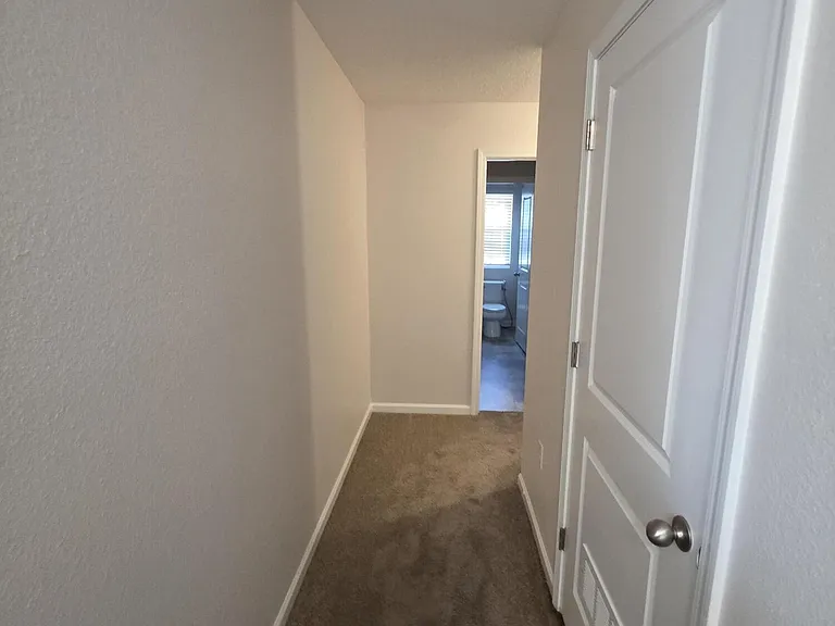 2537 Wisdom Ct — Photo 31