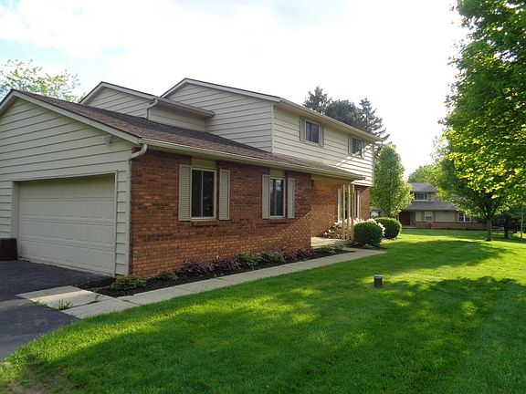 3rd image of 271 Windsor Dr