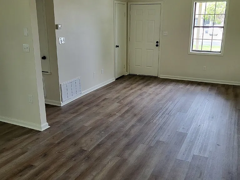 820 Smith Ave — Photo 14