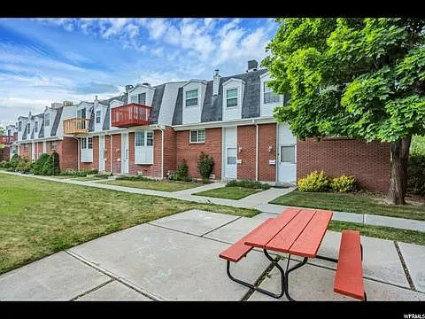 638 E Williamsburg Park Cir — Photo 23