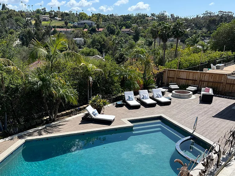 944 Cypress Dr — Photo 15