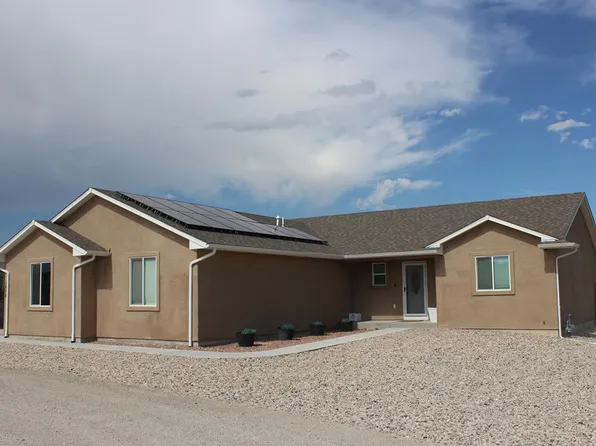 1656 N Calle Rosa Dr, Pueblo West, CO 81007