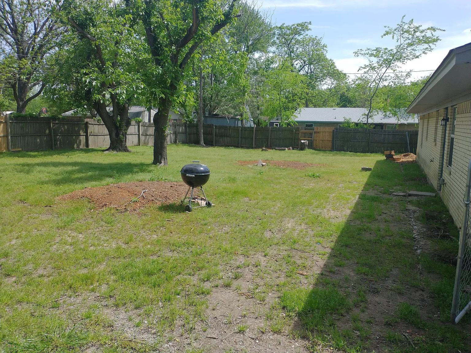 120 Oregon St — Photo 3