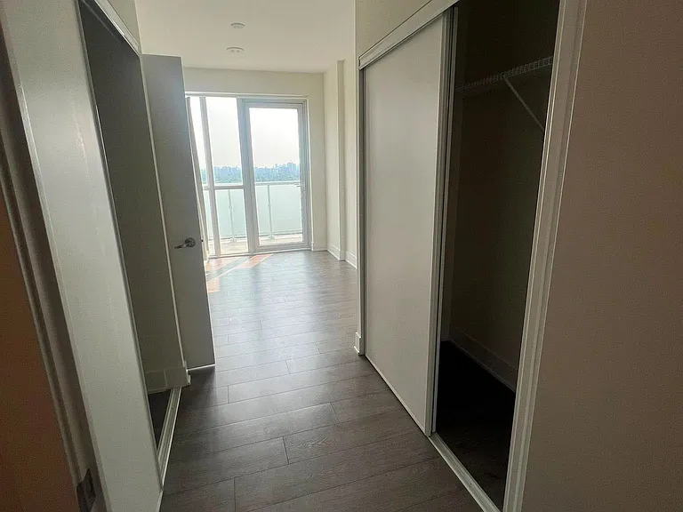 188 Fairview Mall Dr #2802 — Photo 3