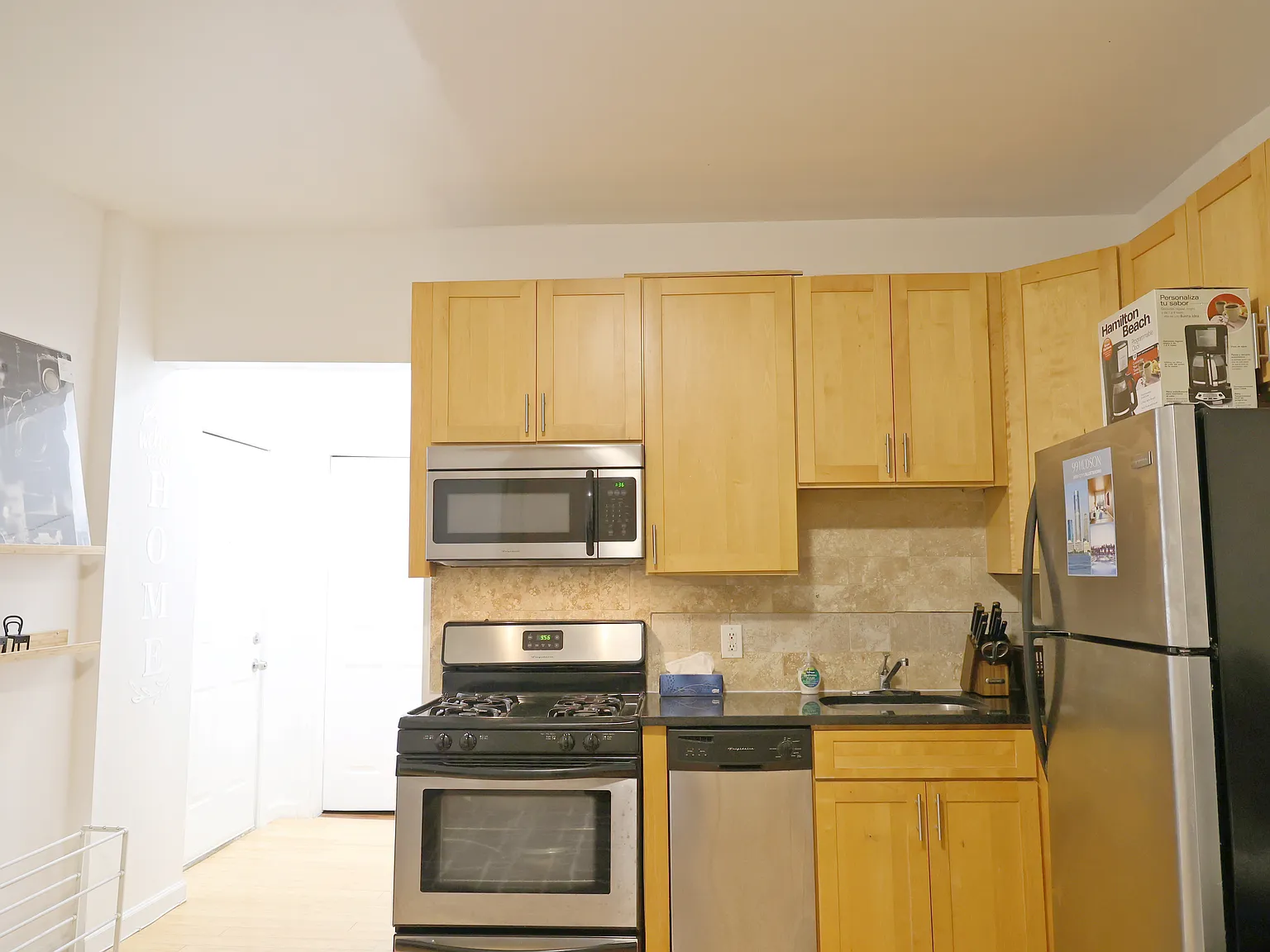 1 bed, 400 sqft, $1,800 — Photo 4