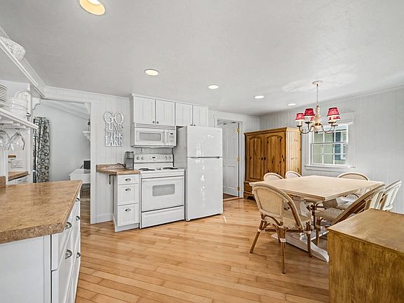 5th image of 2357 Parkview Dr