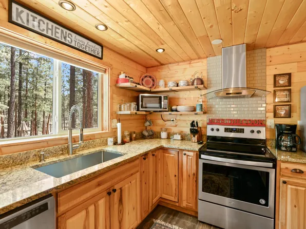 456 Hoven Weep Loop, Jemez Springs, NM 87025