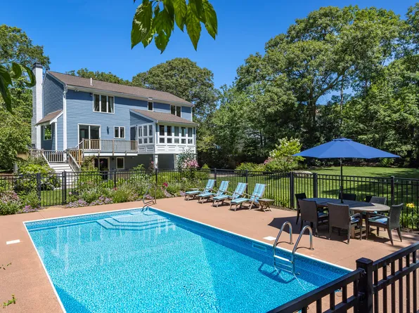 121 Streeter Hill Road, North Falmouth, MA 02556