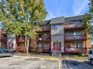559 Ashland Ave APT E, Aurora, IL 60505