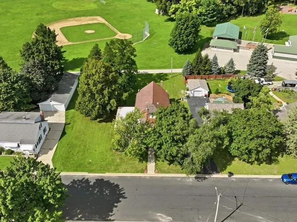 414 Grove STREET, Sullivan, WI 53178