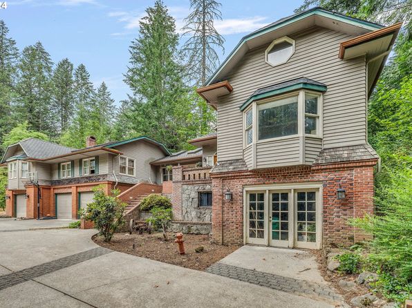 27530 SE Division Dr, Gresham, OR 97030