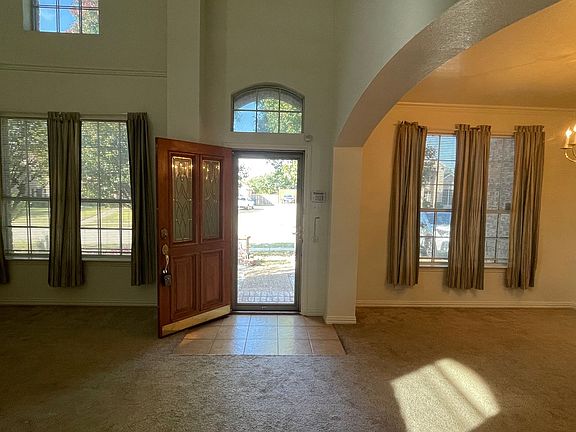 2nd image of 720 Candle Meadow Blvd