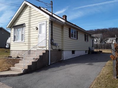 1225 Salisbury Rd, Allentown, PA, 18103