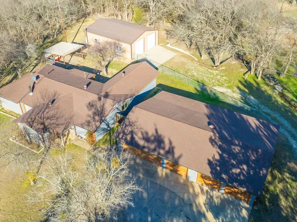 64 Elm Dr, Pottsboro, TX 75076