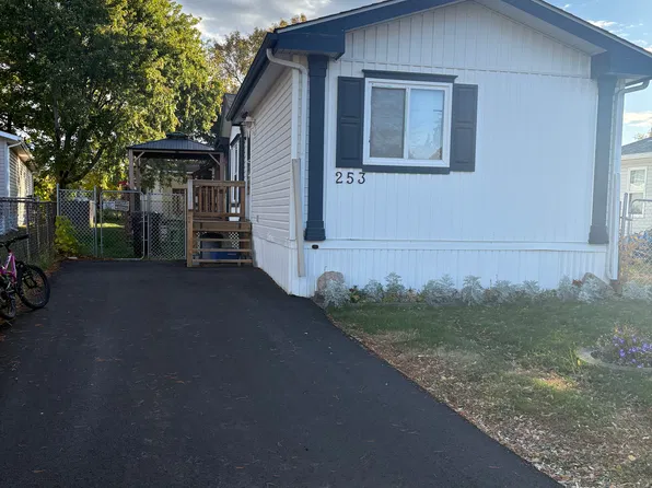 724 Evergreen Park NW #253, Edmonton, AB T5Y 4M2