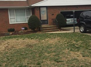 24364 Beachland Dr, Euclid, OH